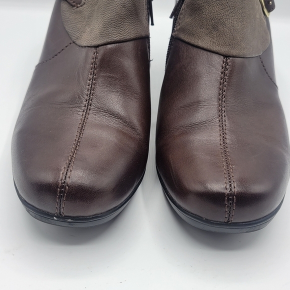 Clarks Bendables slip on ankle heeled booties leather upper size 8M - Picture 2 of 15